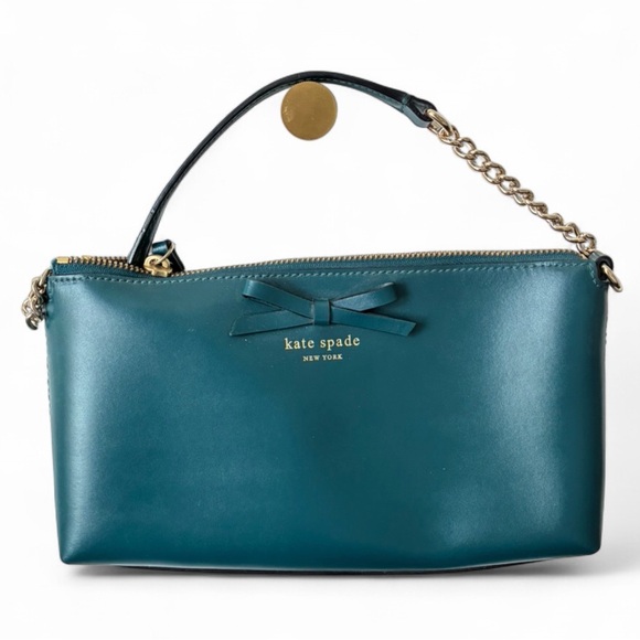 kate spade Handbags - Kate Spade Crossbody with Gold Chain Trim
